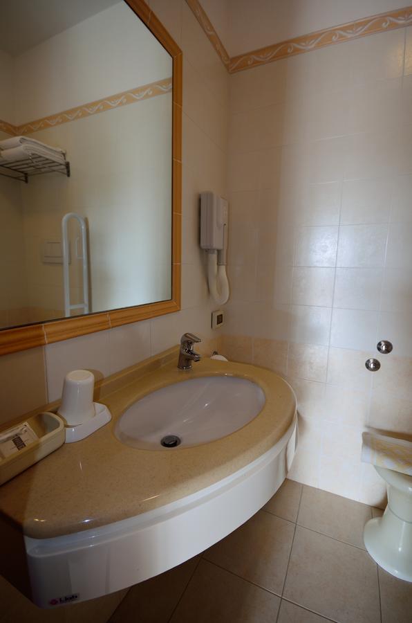 Hotel Man Lido Di Savio Ngoại thất bức ảnh